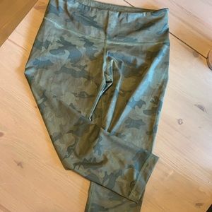 Lululemon Camo Wunder Under